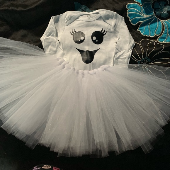 A & K Pretties Other - 2 piece ghost tutu outfit